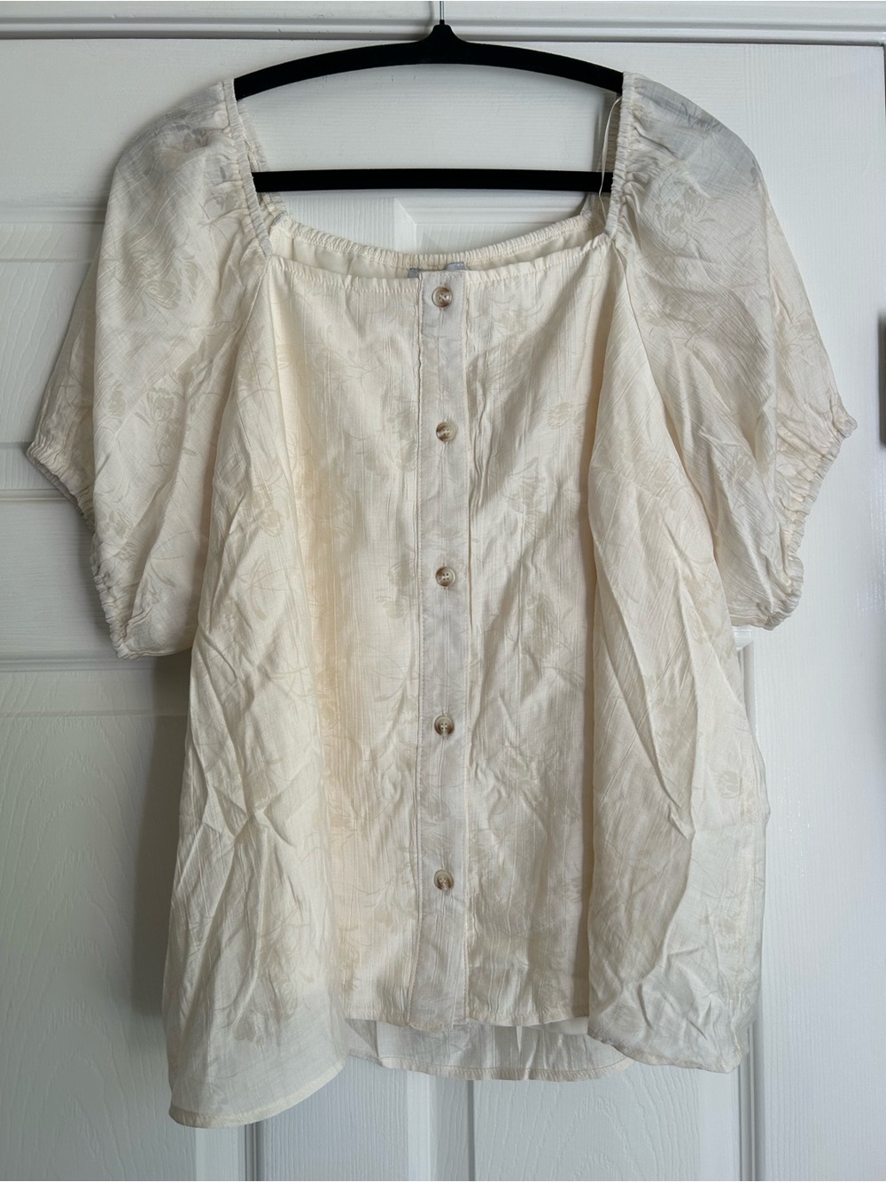 Polagram Cream Button-Front Women’s Blouse